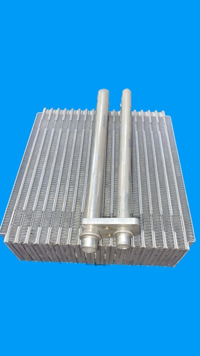 CH-UT1030 İVECO DAİLY ESKİ MODEL EVAPARATÖR