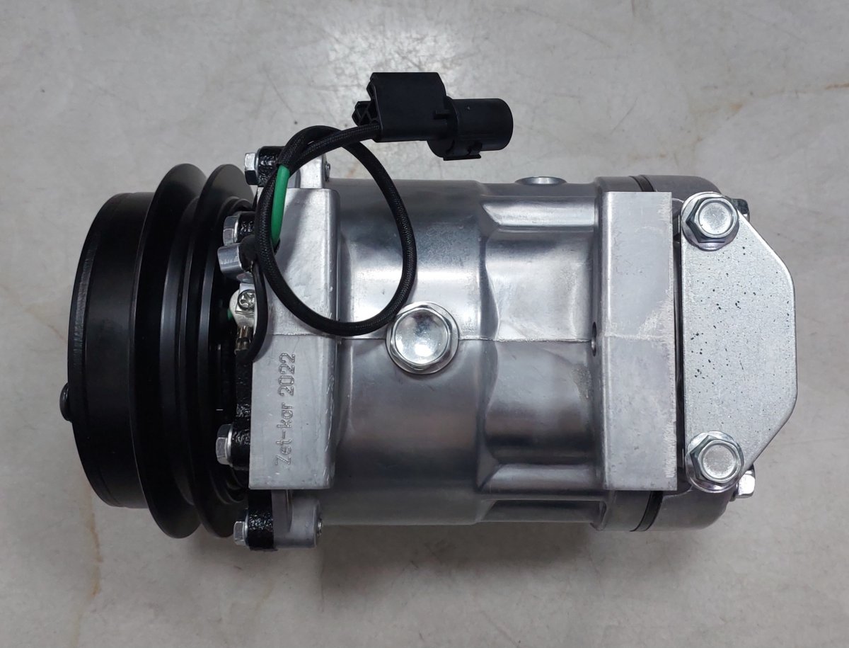 ST75E3X4 SP15 HİDROMEK 1PK 24V KOMPRESÖR